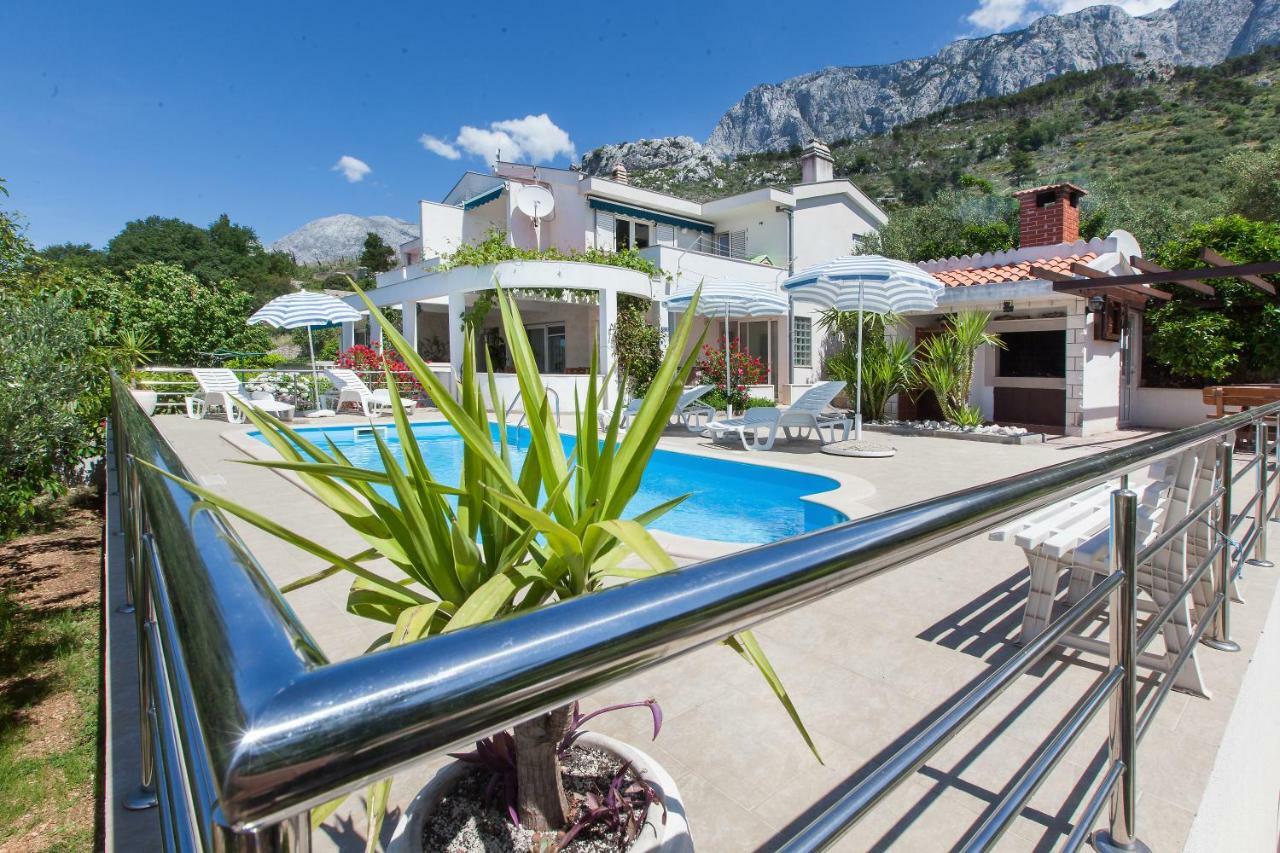 Noa * Makarska